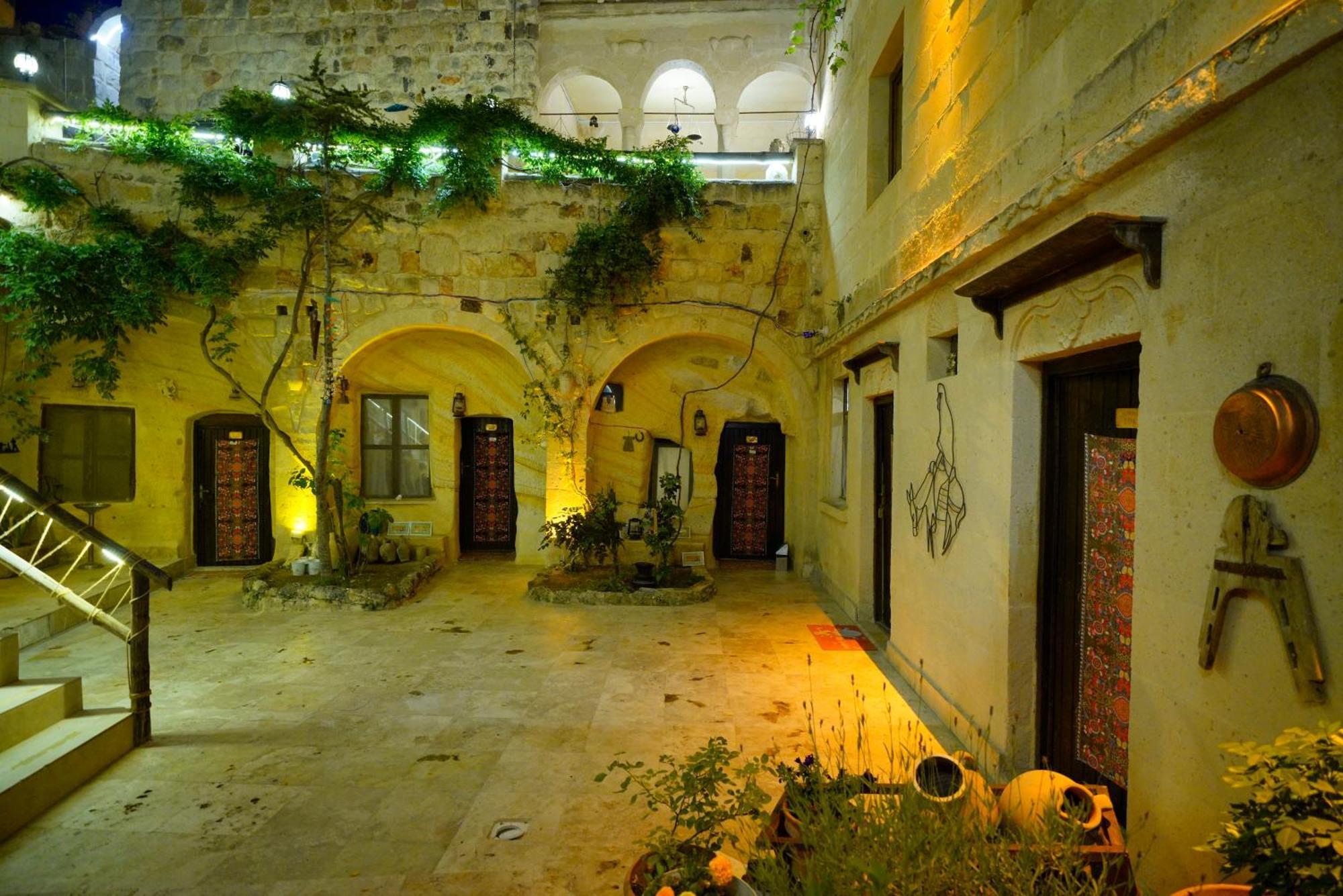 Antik Cave House Hotel Ürgüp Exterior photo
